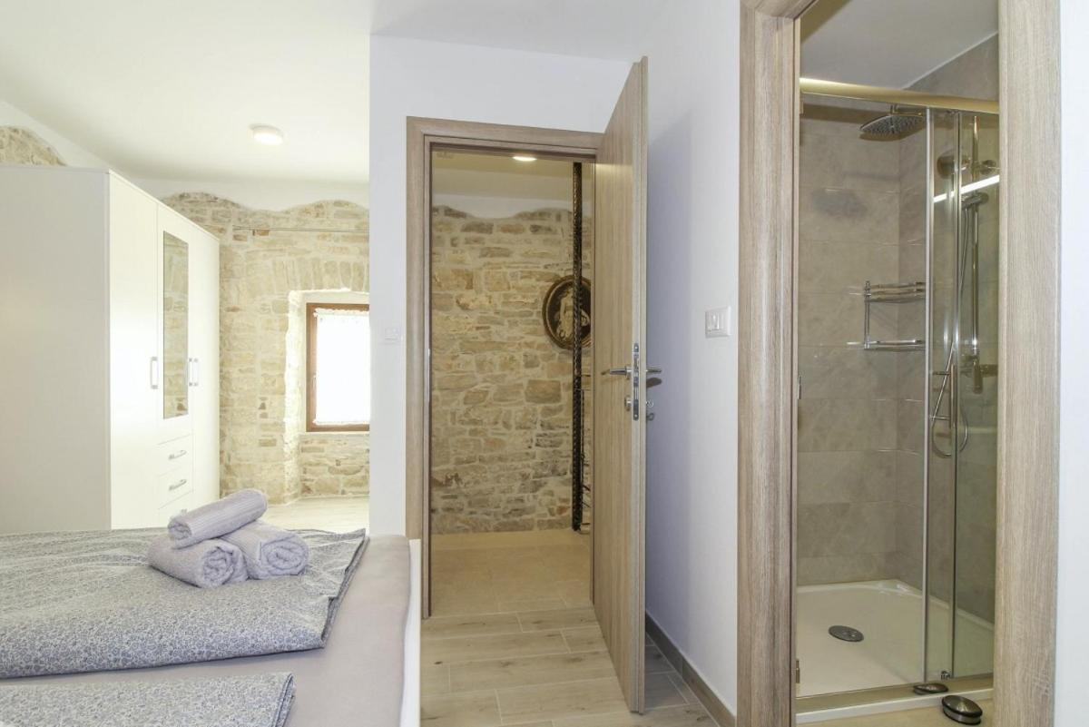 Villa Olea In Barat - Haus Fuer 6-8 Personen Kanfanar Esterno foto