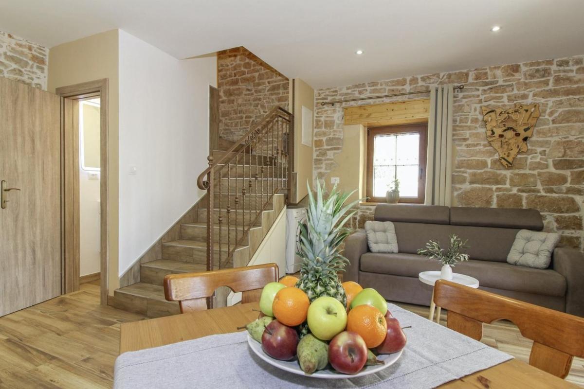 Villa Olea In Barat - Haus Fuer 6-8 Personen Kanfanar Esterno foto