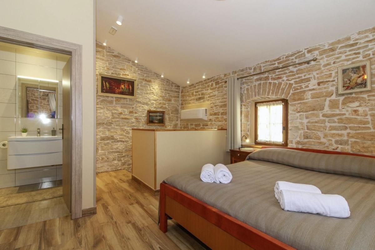 Villa Olea In Barat - Haus Fuer 6-8 Personen Kanfanar Esterno foto