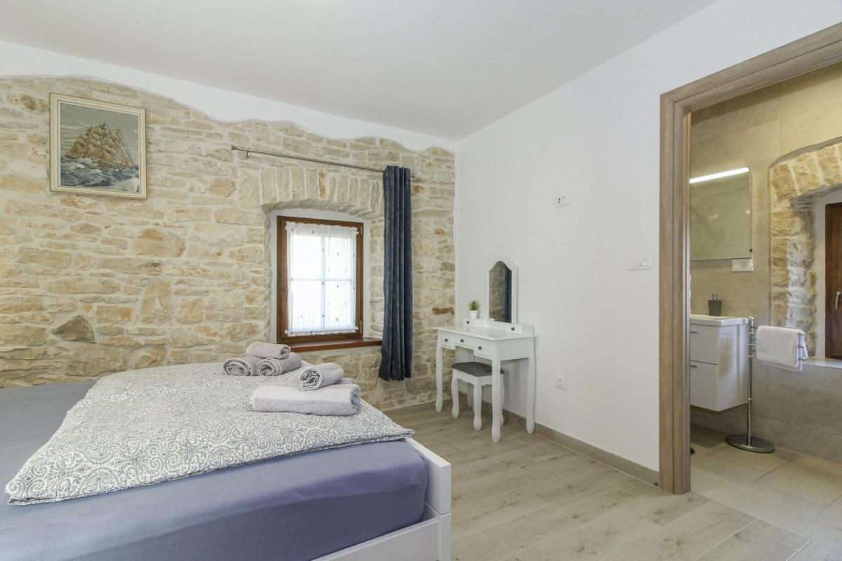 Villa Olea In Barat - Haus Fuer 6-8 Personen Kanfanar Esterno foto