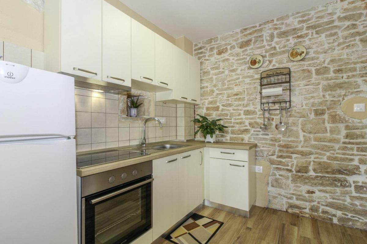Villa Olea In Barat - Haus Fuer 6-8 Personen Kanfanar Esterno foto