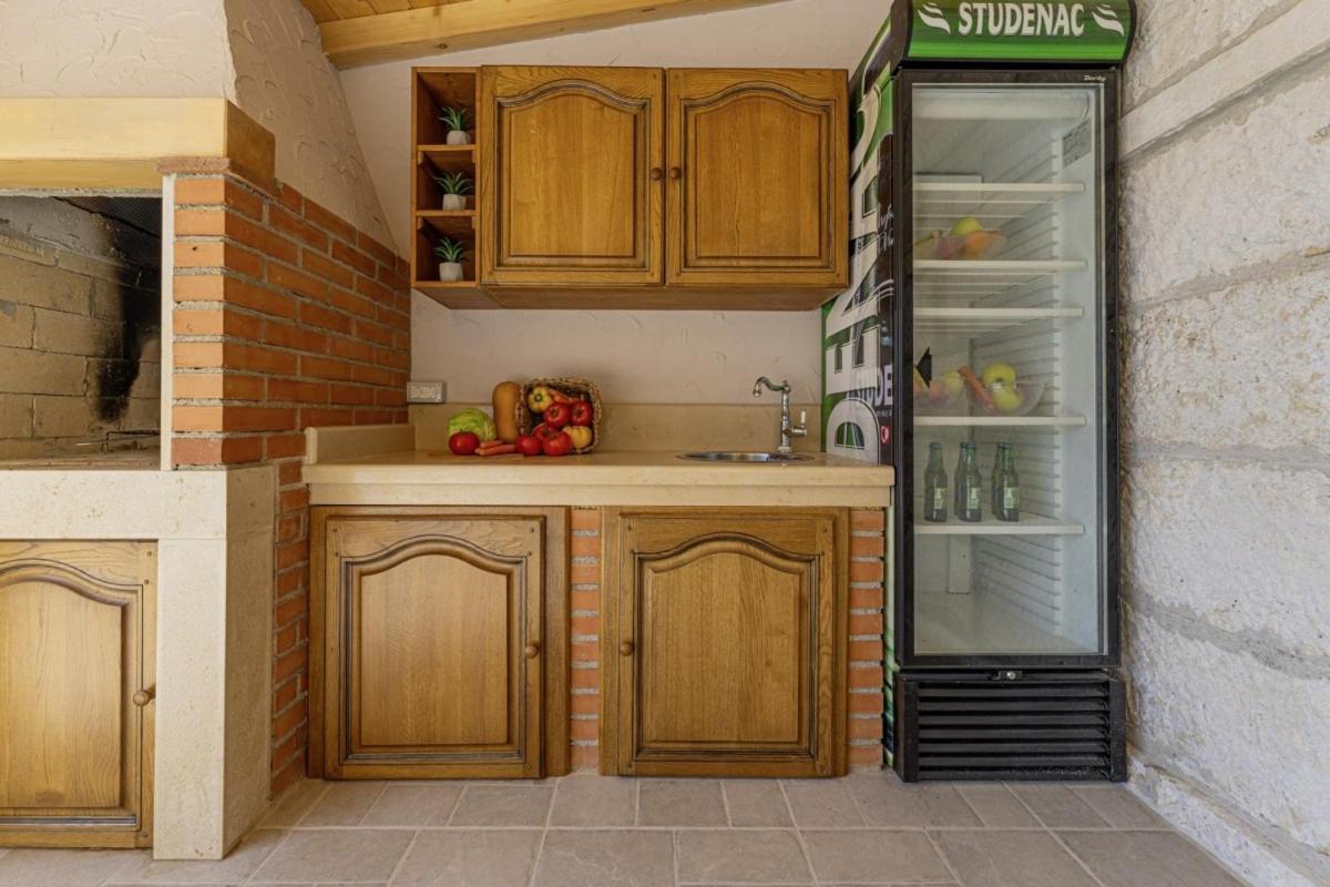 Villa Olea In Barat - Haus Fuer 6-8 Personen Kanfanar Esterno foto